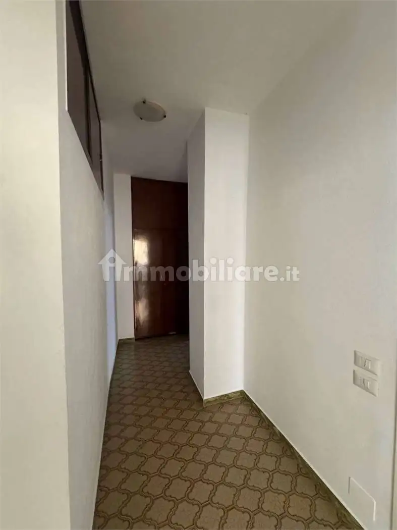 Trilocale ottimo stato, primo piano, Centro Storico, Voghera - foto 4