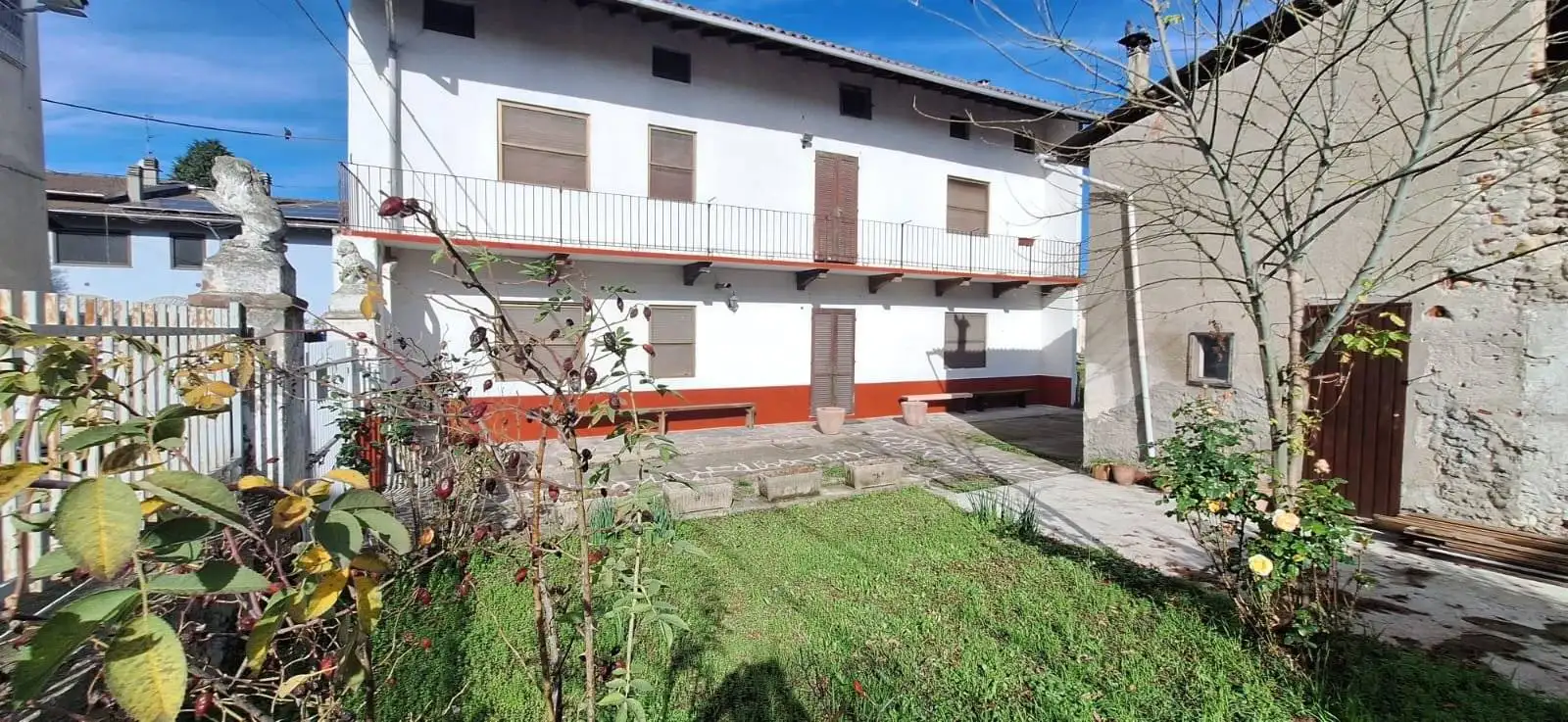 Casa indipendente in vendita a San Nazzaro Sesia