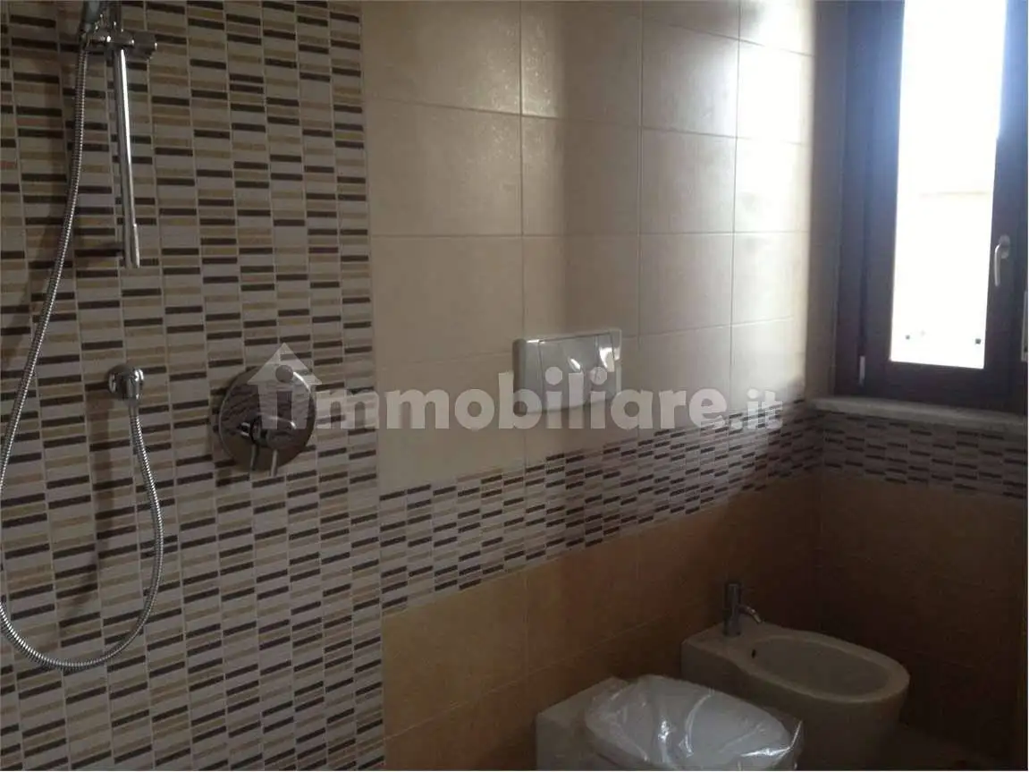 Bilocale ottimo stato, terzo piano, Corso XXVII Marzo, Via Tortona, Via F. Rosselli, Voghera - foto 2