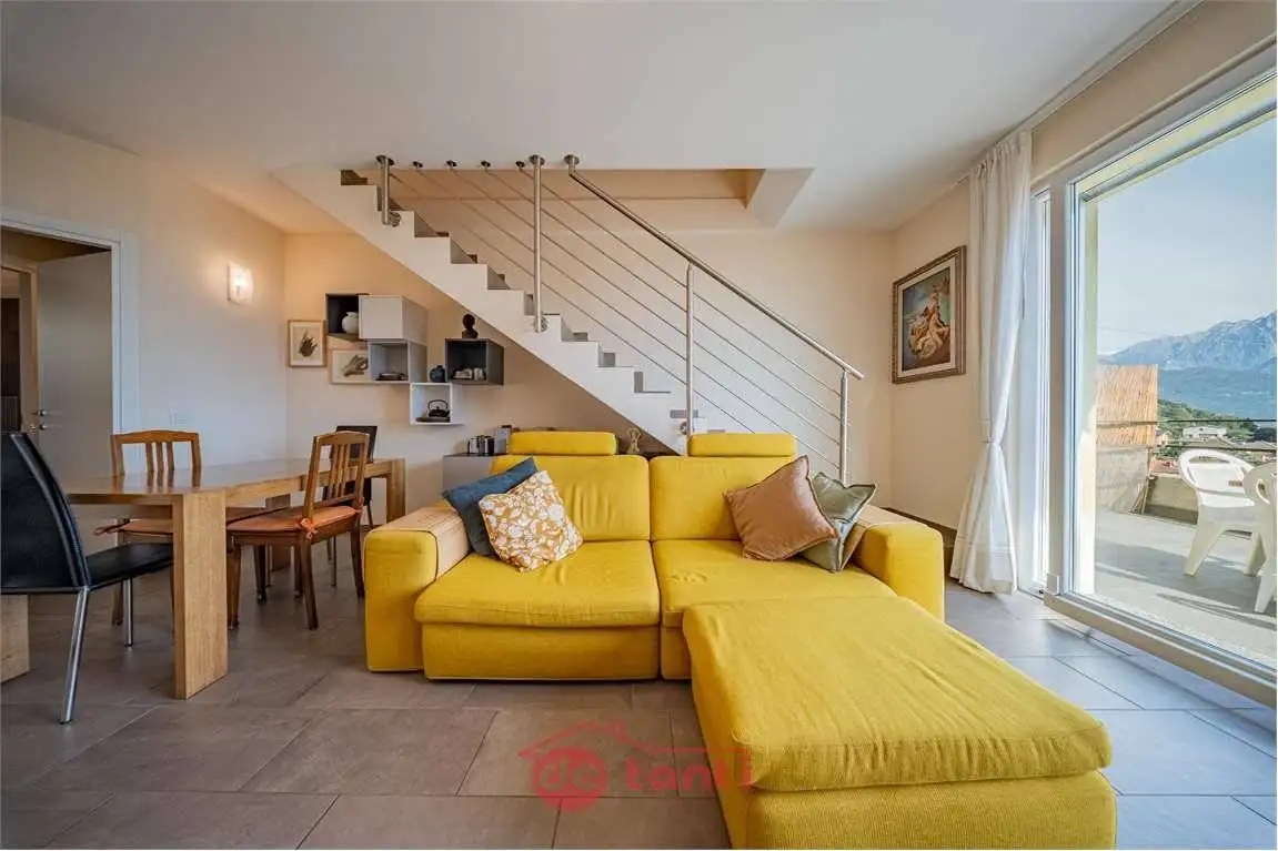 Trilocale via pozzolo, Centro, Domaso - foto 2