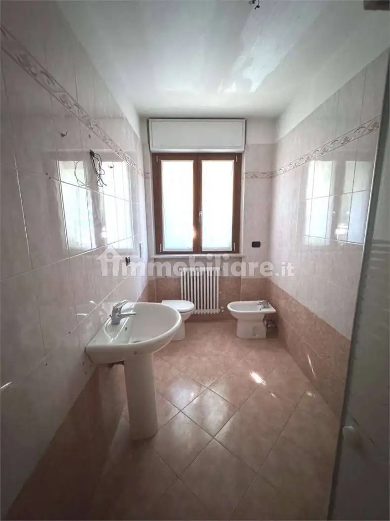 Trilocale ottimo stato, primo piano, Centro Storico, Voghera - foto 3