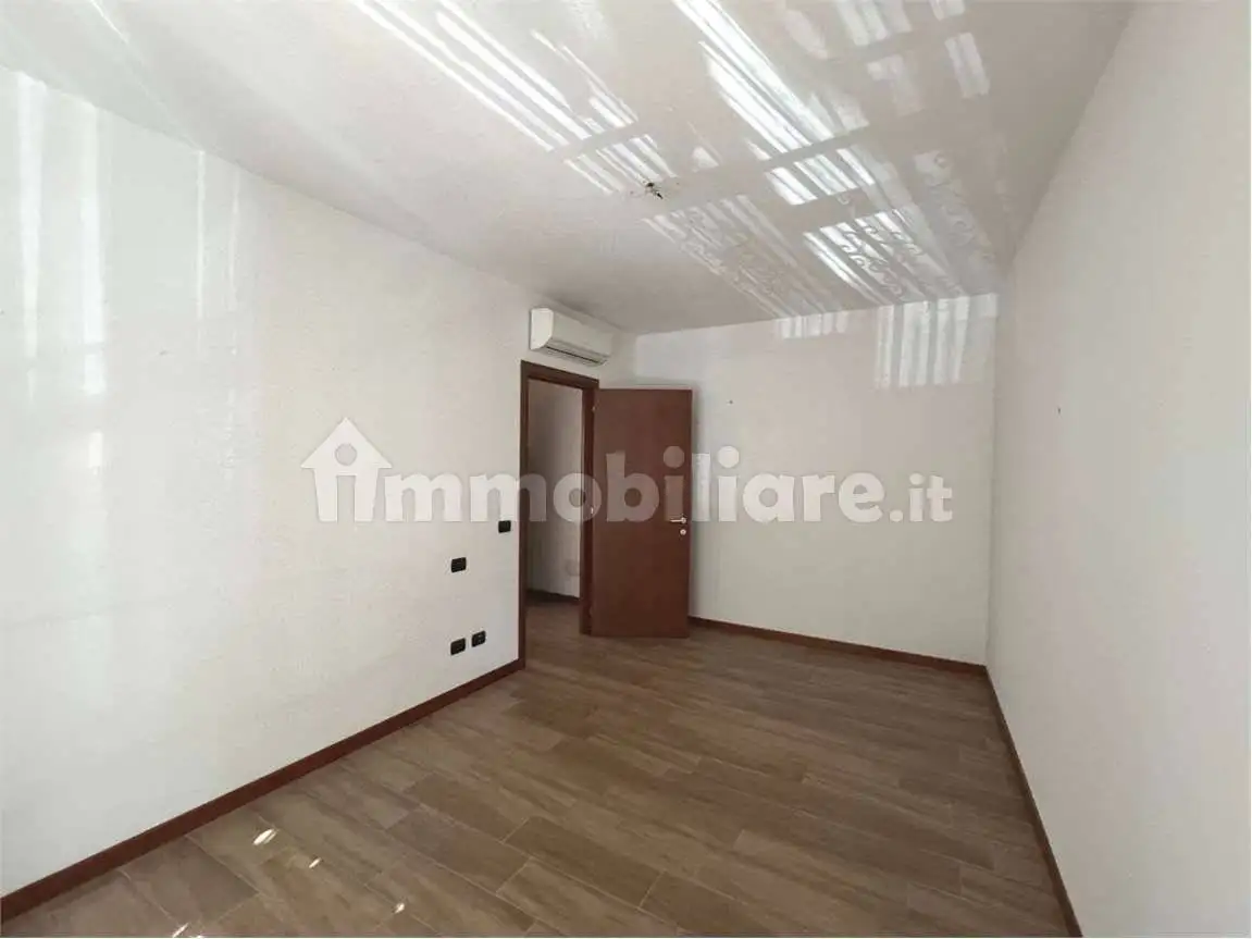 Trilocale ottimo stato, primo piano, Centro Storico, Voghera - foto 4