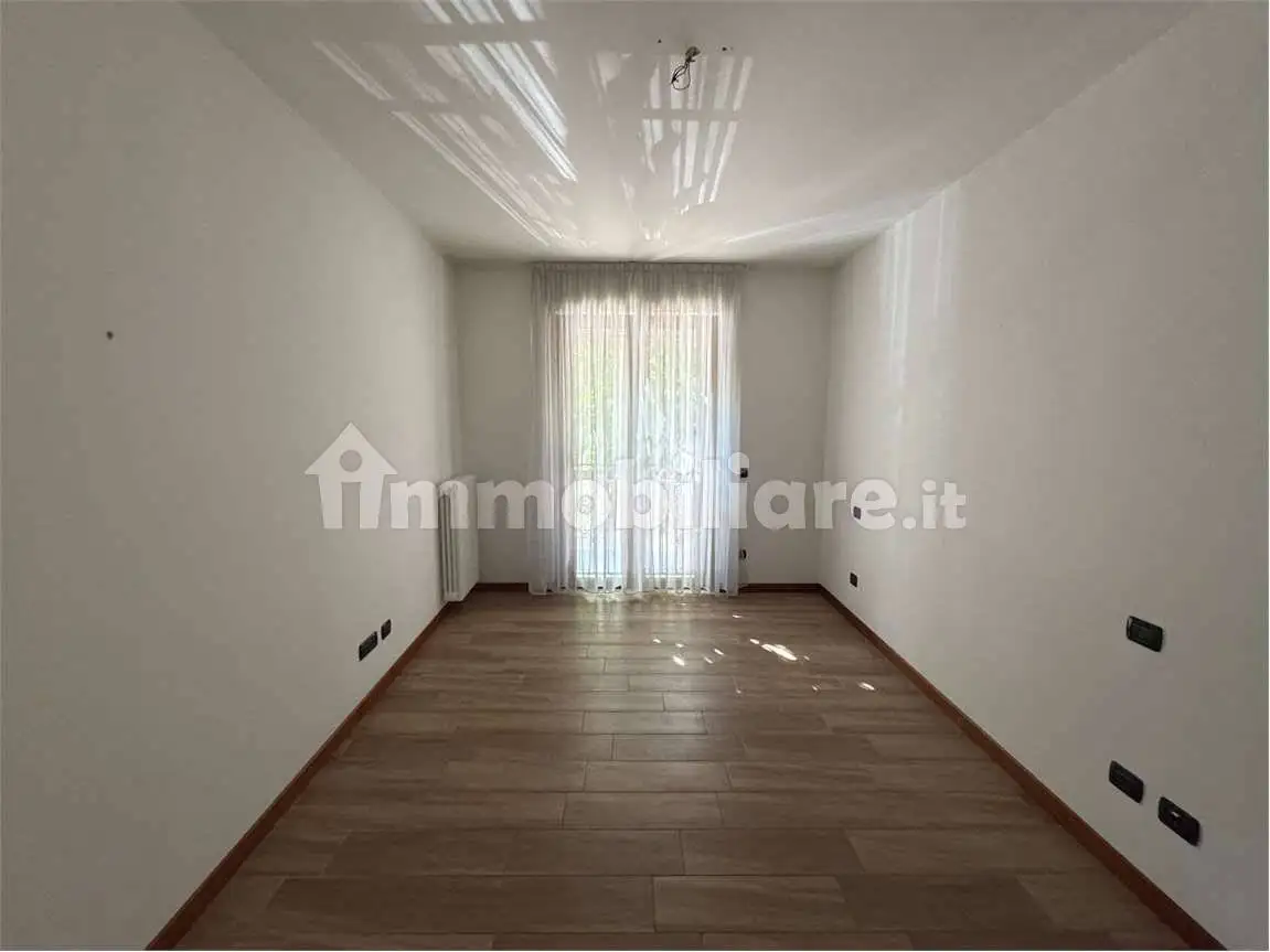 Trilocale ottimo stato, primo piano, Centro Storico, Voghera - foto 5