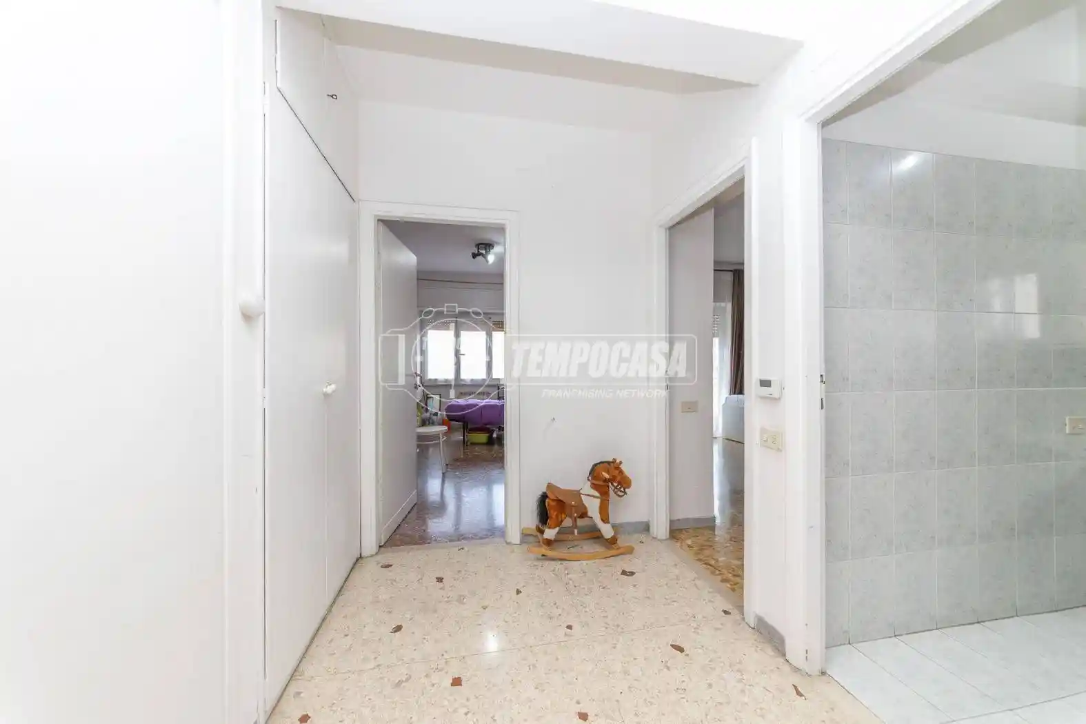 Quadrilocale via Tuscolana 1270, Appio Claudio - Statuario, Roma - foto 2