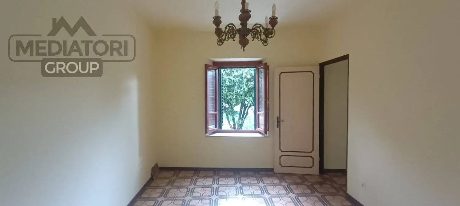 Casa indipendente in vendita a Villa Basilica