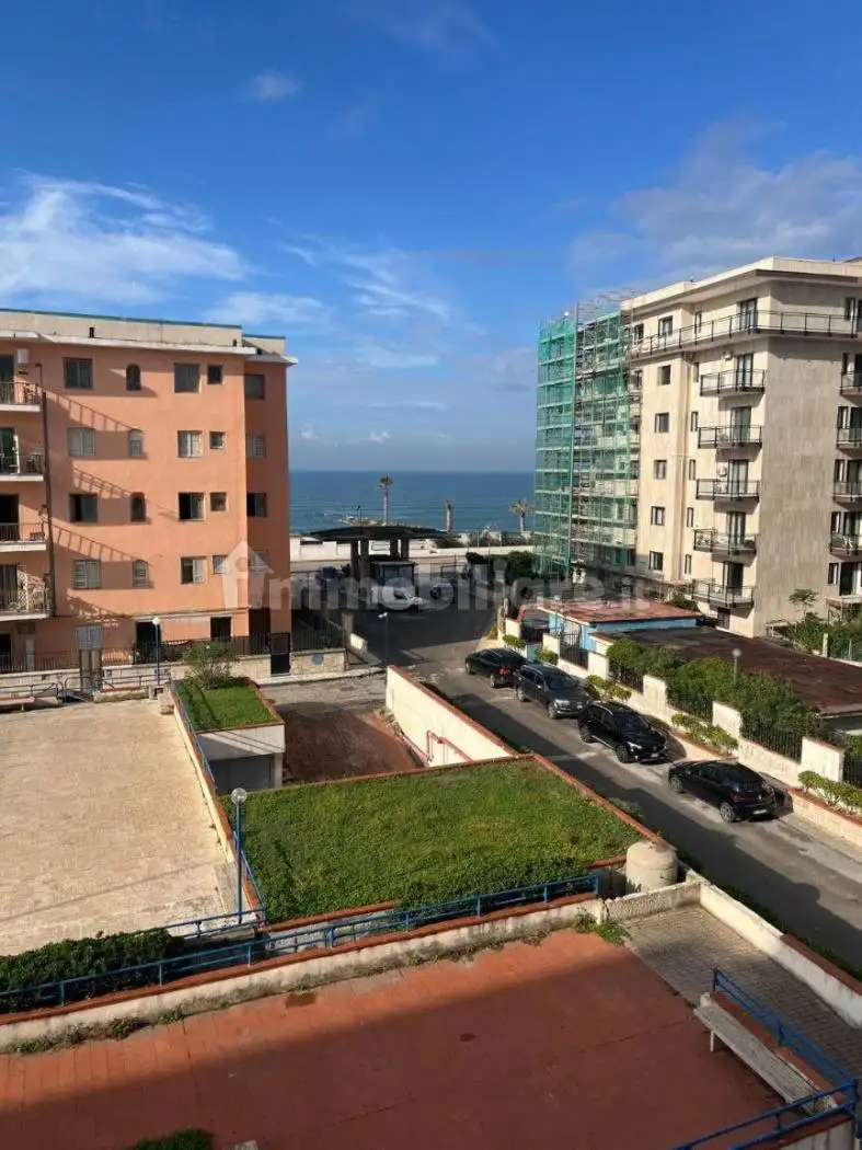 Appartamento in vendita a Castel Volturno