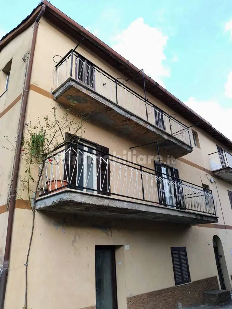 Appartamento in vendita a Agosta