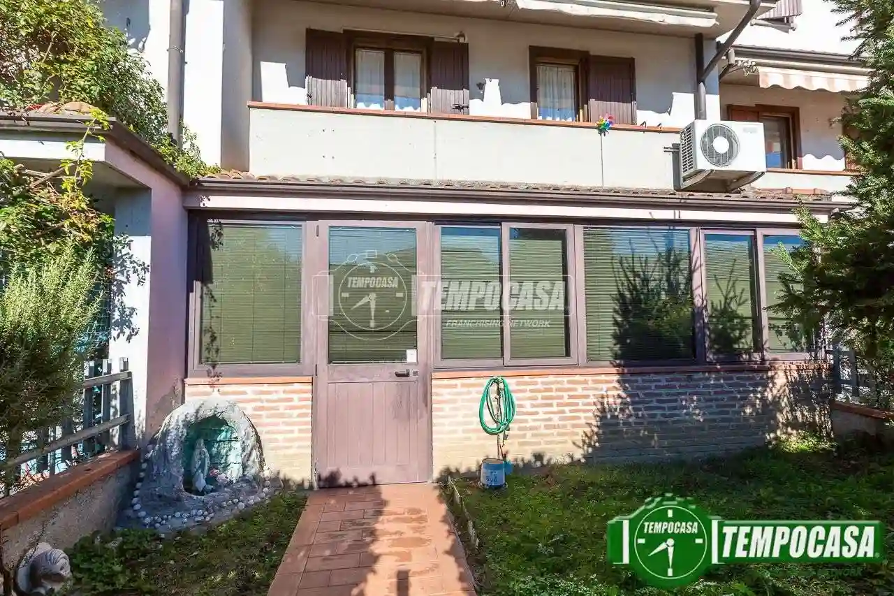 Villetta a schiera - foto 2