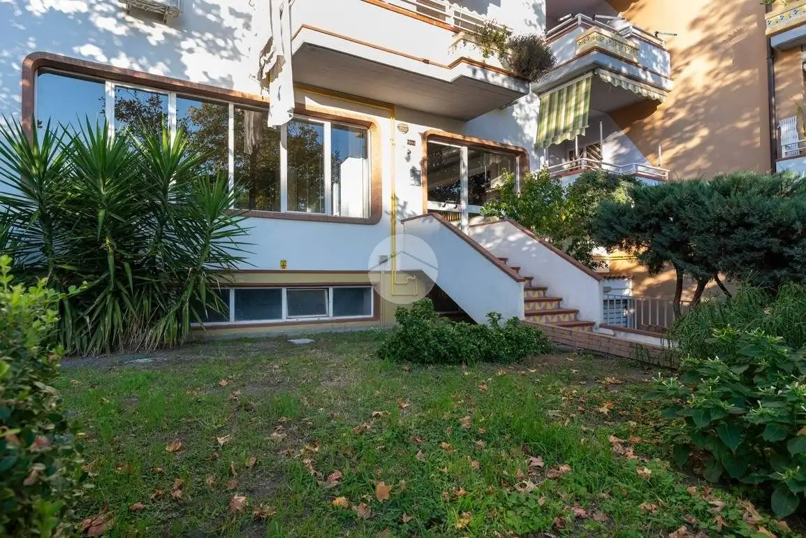 Appartamento in vendita a Pollena Trocchia