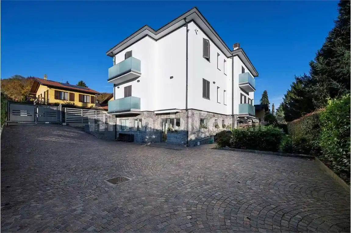 Villa unifamiliare via Lanfranconi, 1, Velate - Avigno, Varese - foto 2