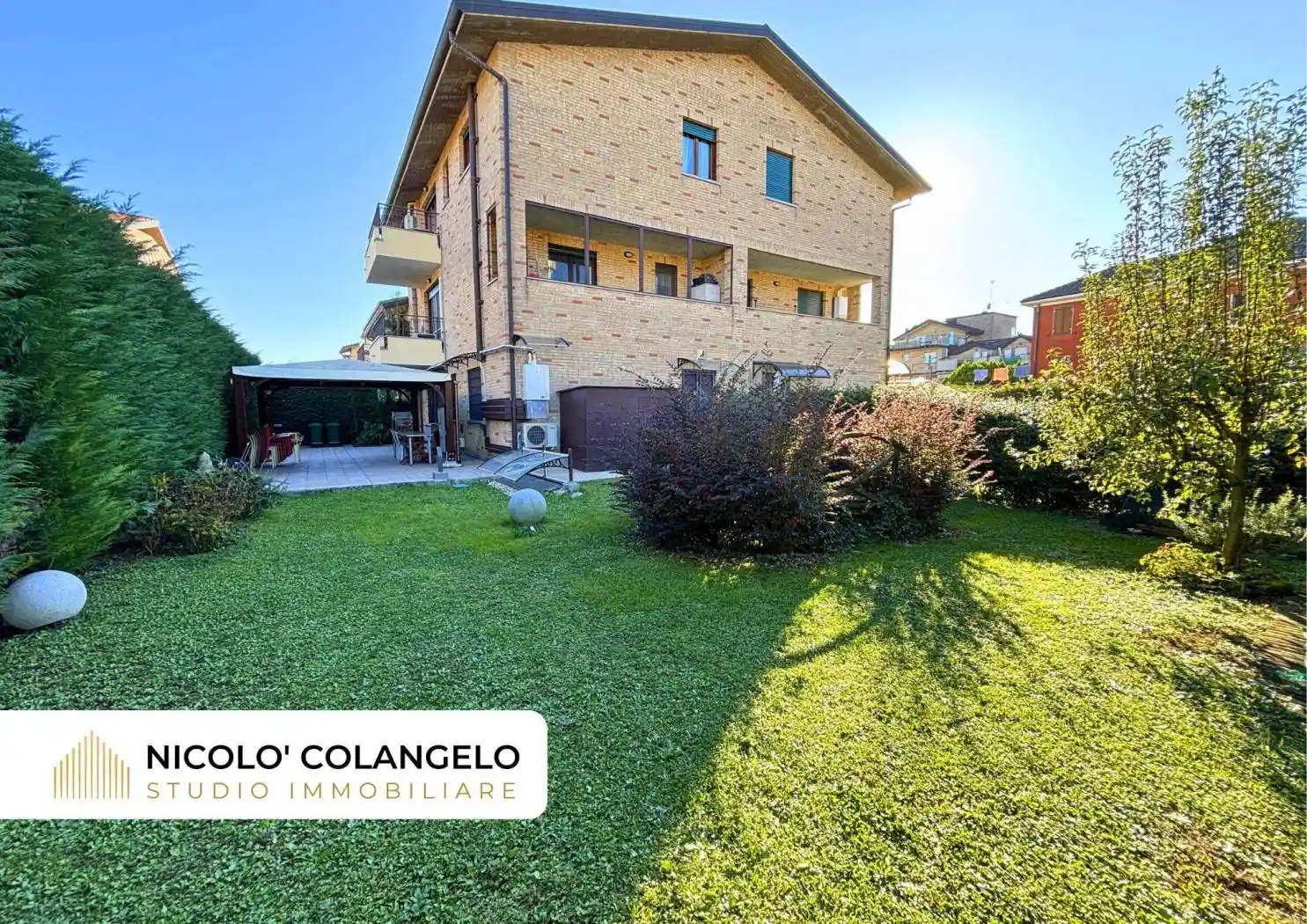 Appartamento in vendita a Caronno Pertusella