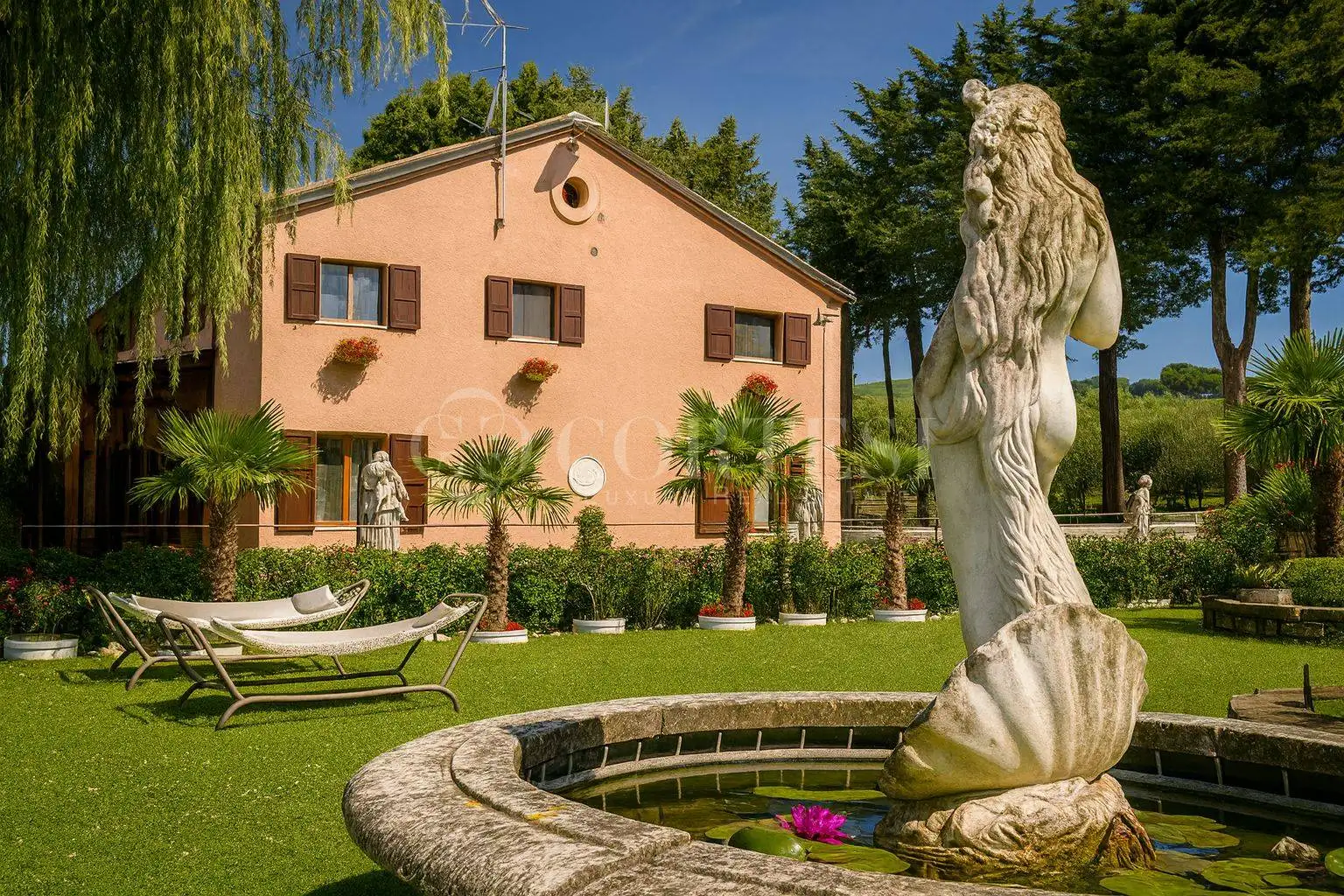 Villa in vendita a Ostra Vetere