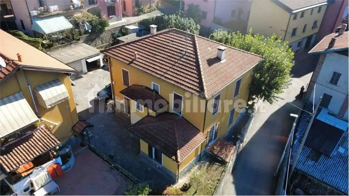 Terratetto unifamiliare via Don Giuseppe Ambrosini , 1, Valle Olona, Varese - foto 2