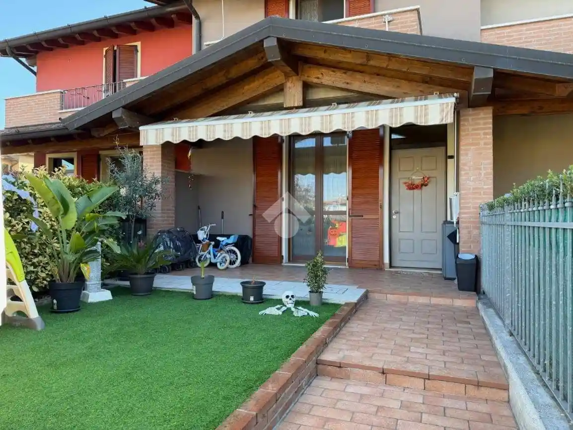 Villetta a schiera - foto 2