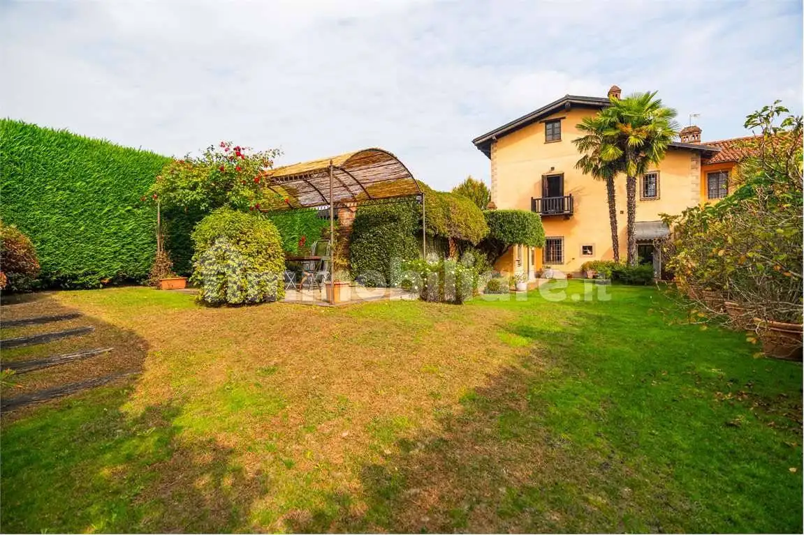 Villa in vendita a Pinerolo