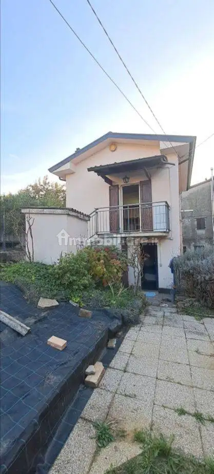 Villa in vendita a Lugagnano Val d'Arda