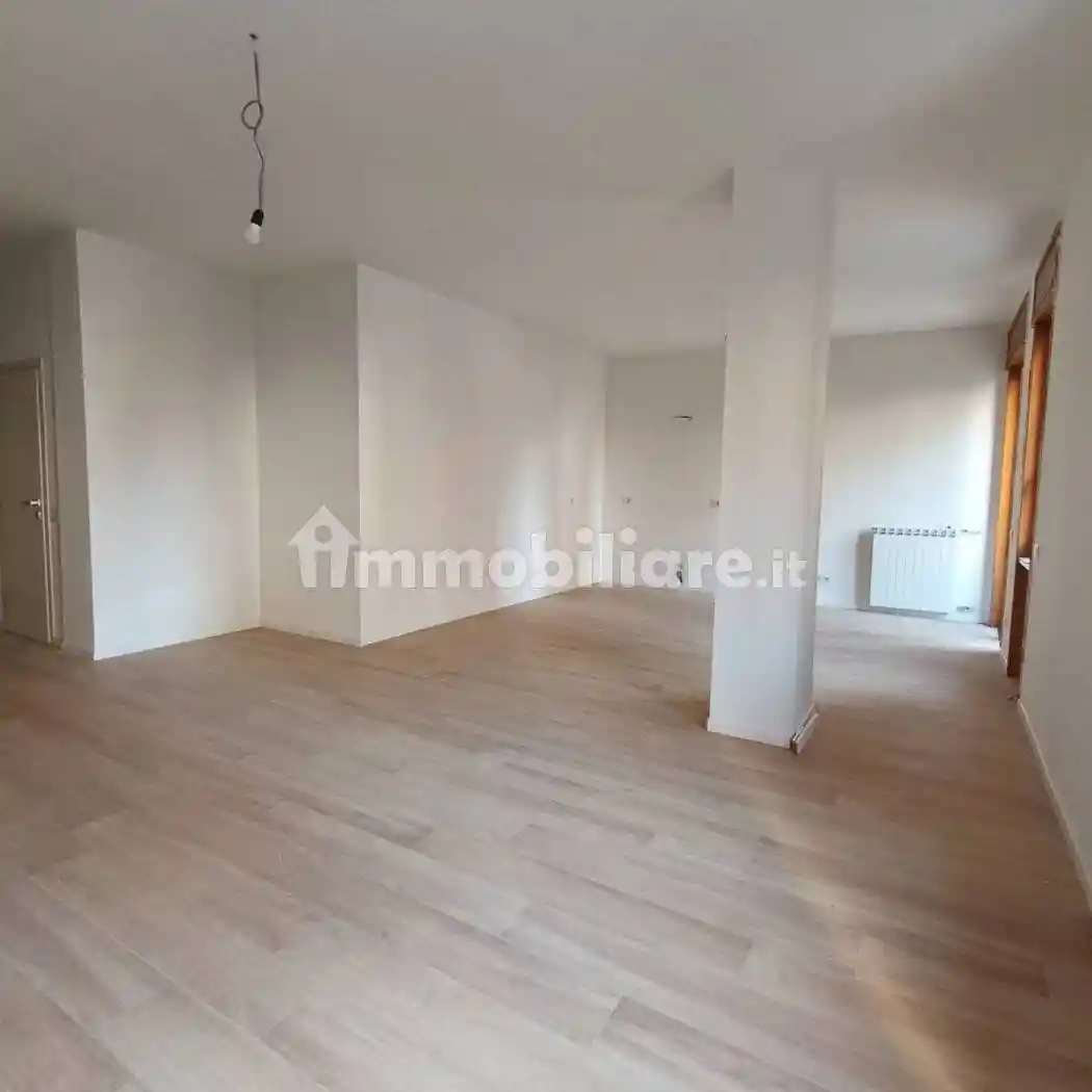 Appartamento in vendita a Piacenza