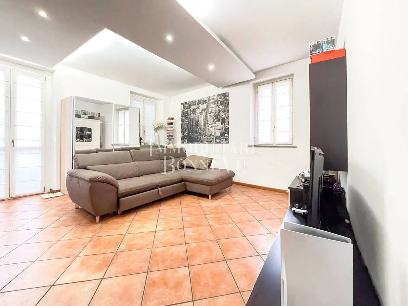 Appartamento in vendita a Vedano Olona