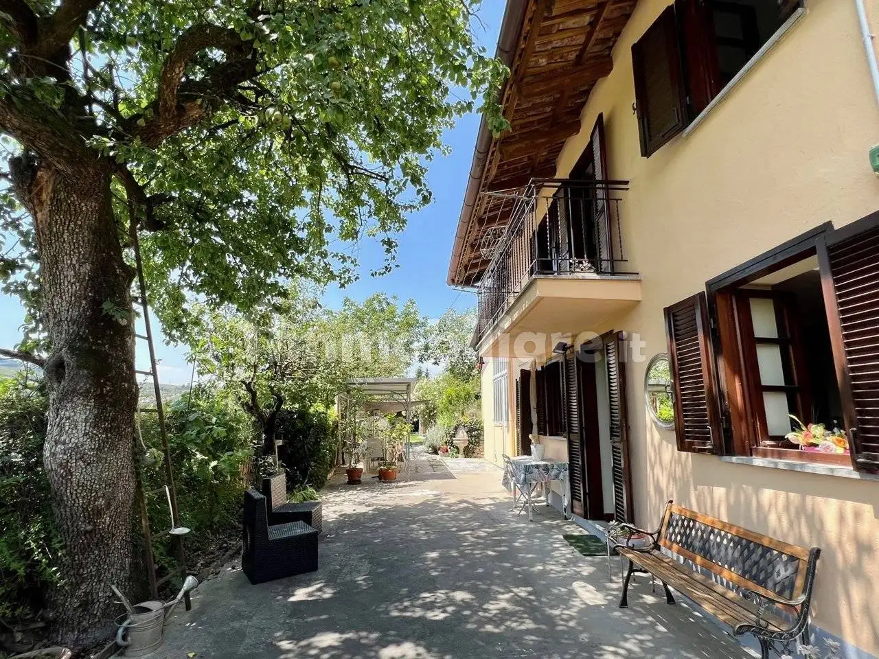 Rustico - Casale in vendita a Alba