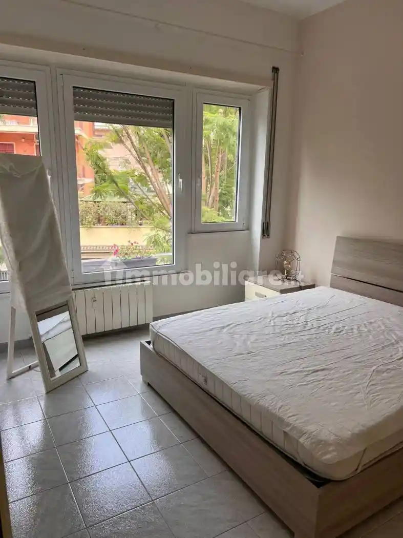 Bilocale viale Beata Vergine del Carmelo, Mostacciano, Roma - foto 4