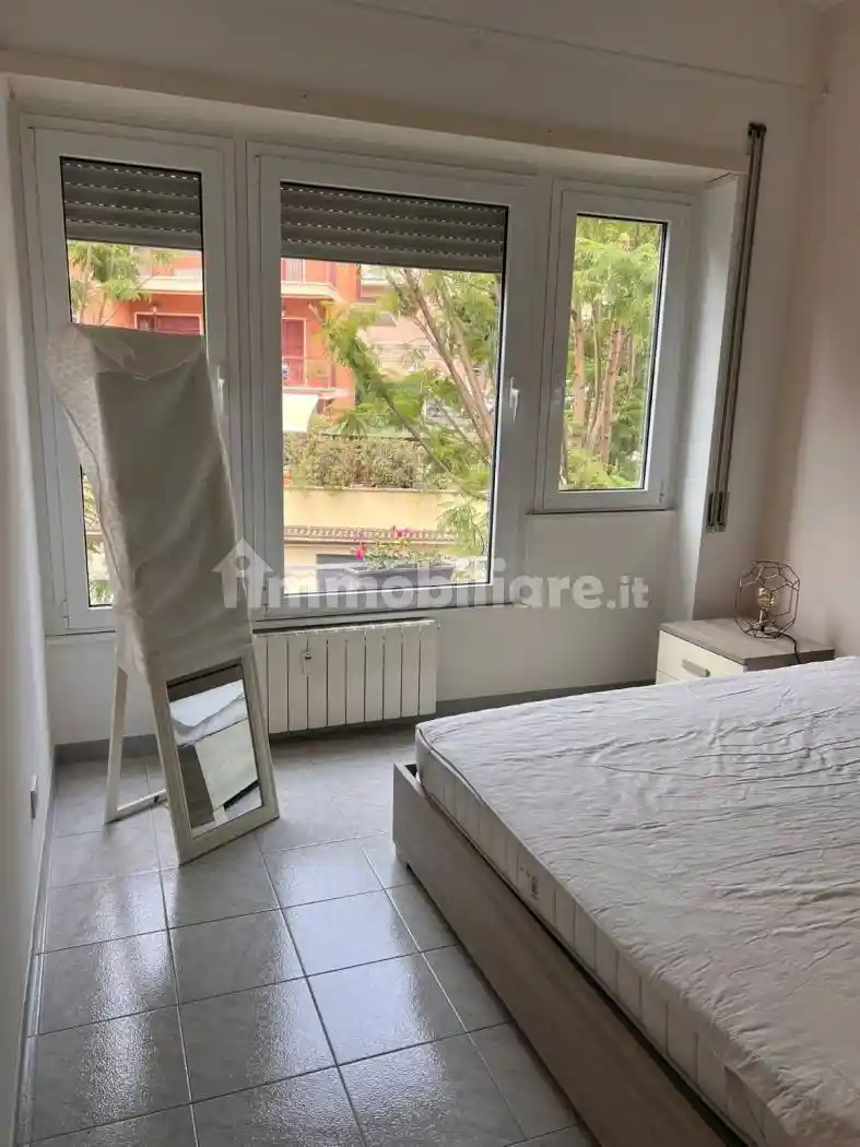 Bilocale viale Beata Vergine del Carmelo, Mostacciano, Roma - foto 5