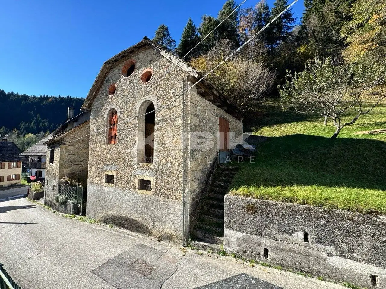 Rustico - Casale in vendita a Ovaro