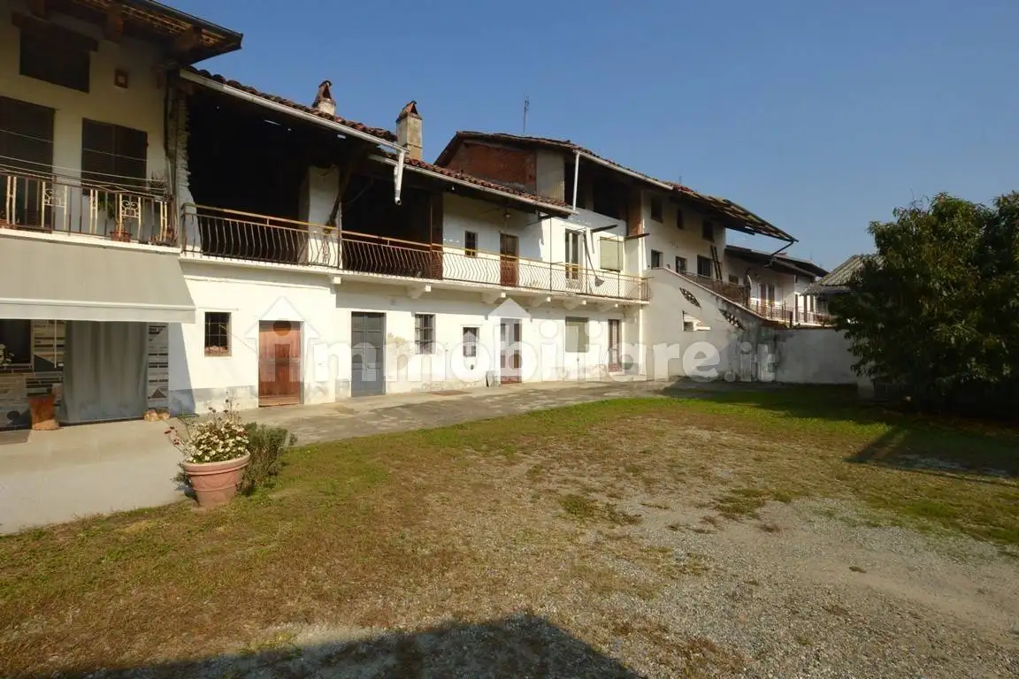 Casa indipendente in vendita a San Giorgio Canavese