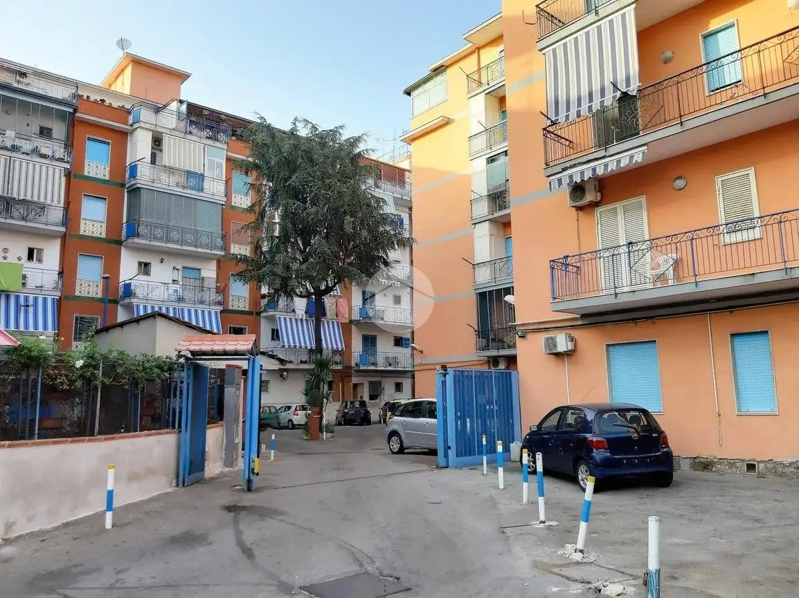 Appartamento in vendita a Napoli