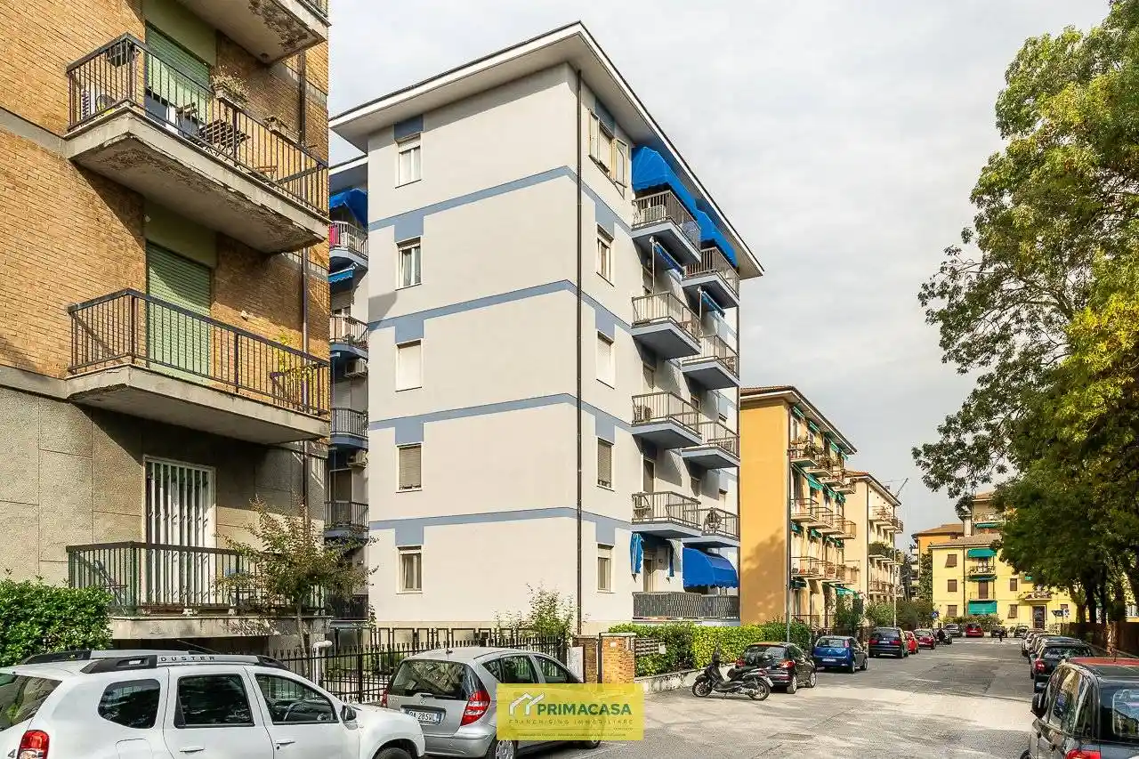 Quadrilocale buono stato, terzo piano, Santa Croce, Verona - foto 2