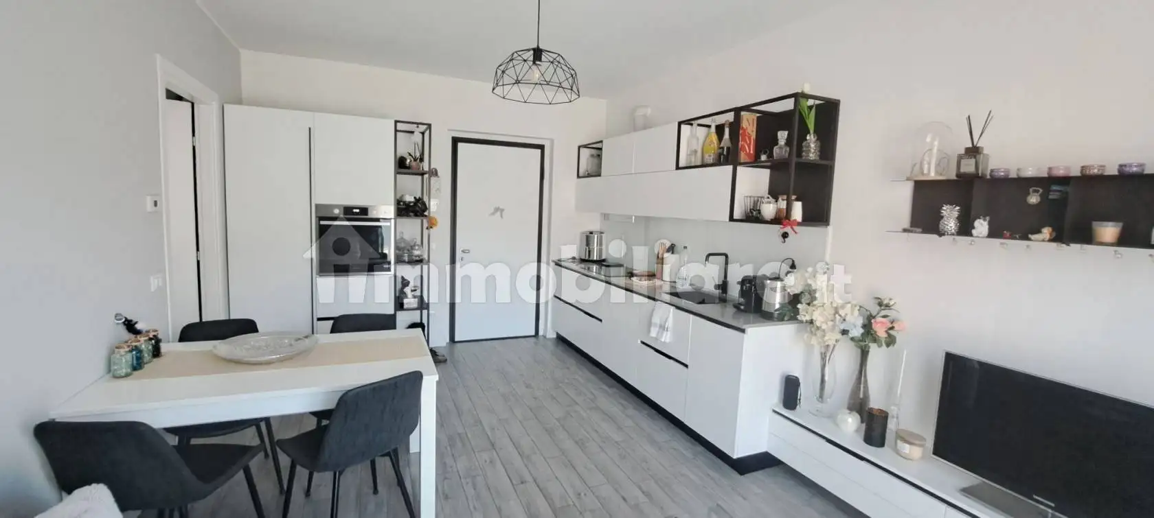 Bilocale via Benefattori della Chiesa 17b, Brenno Useria, Arcisate - foto 2