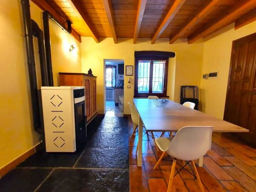 Terratetto unifamiliare 140 m², ottimo stato, Centro, Carate Urio - foto 2