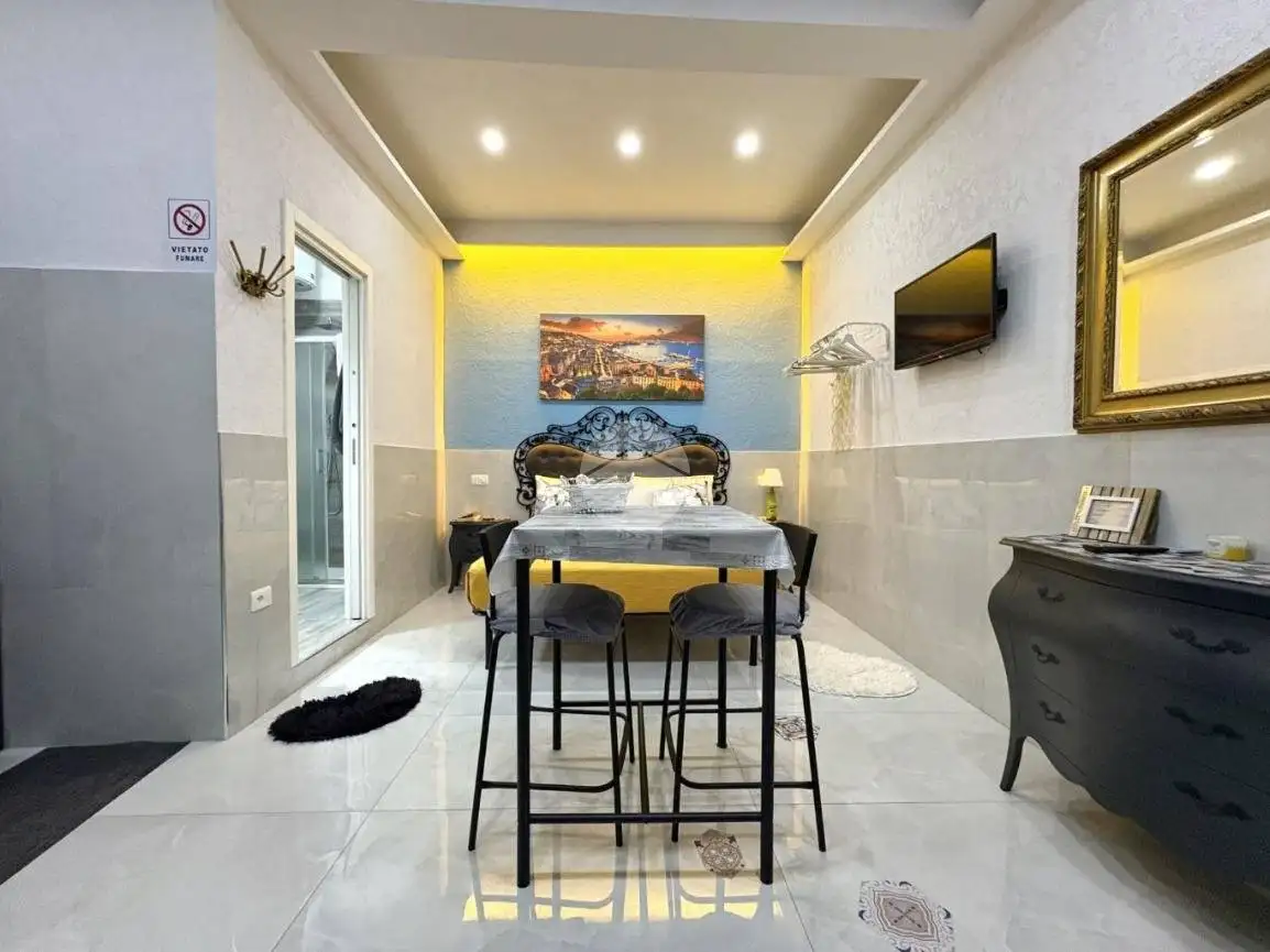 Appartamento in affitto a Napoli