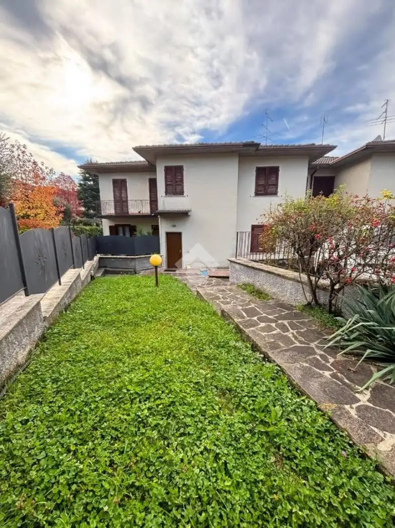 Appartamento in vendita a Monticelli Brusati