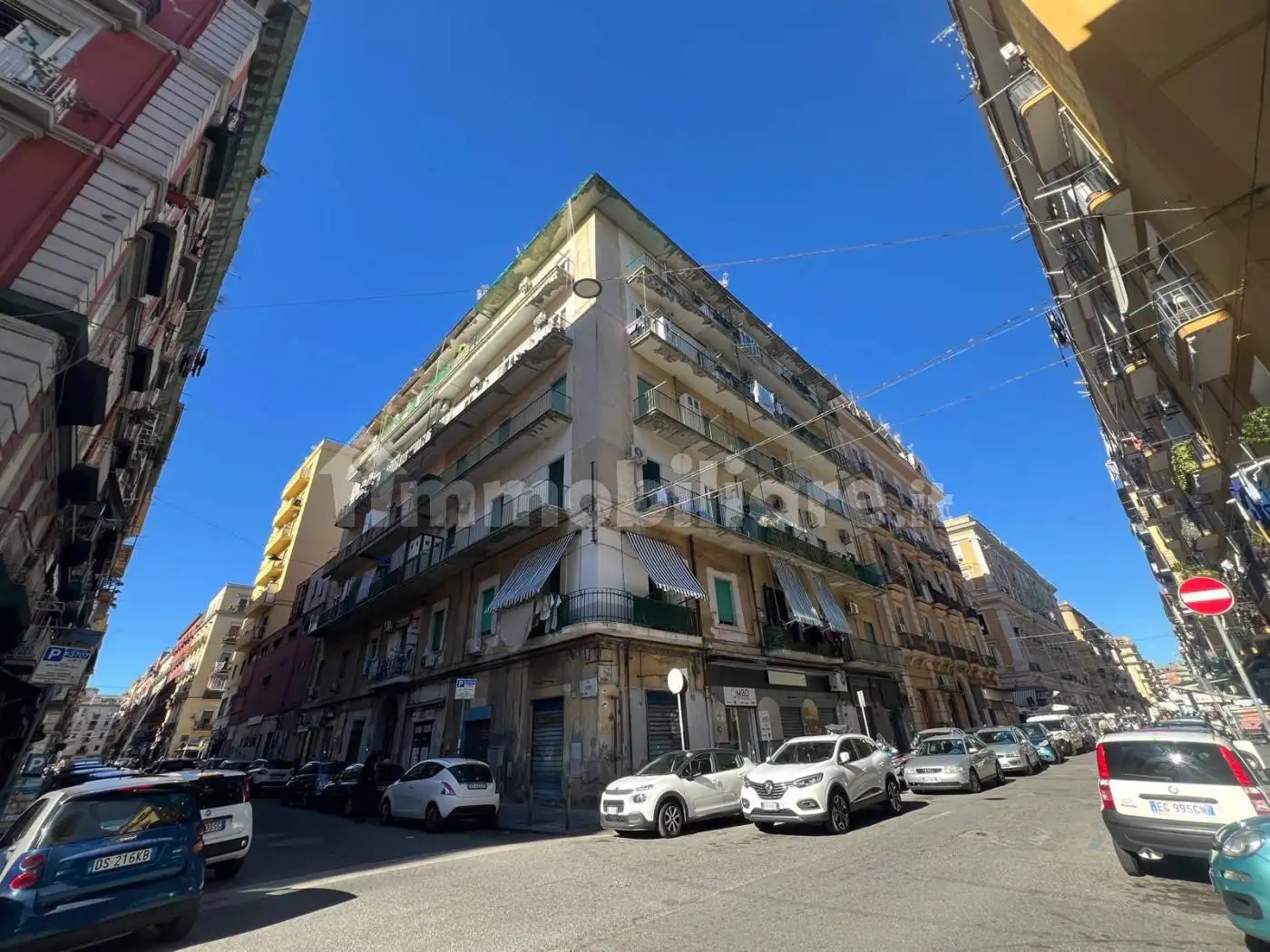 Appartamento in vendita a Napoli