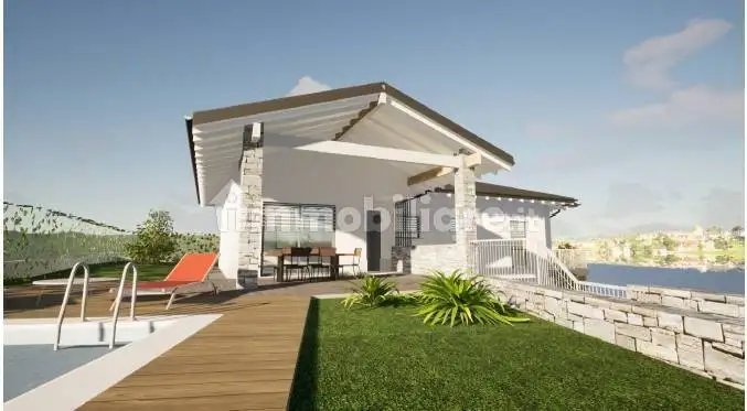 Villa in vendita a Brezzo di Bedero