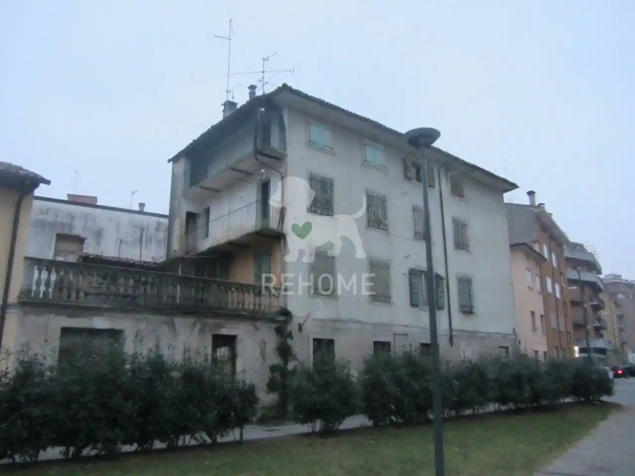 Palazzo - Edificio in Vendita - foto 2