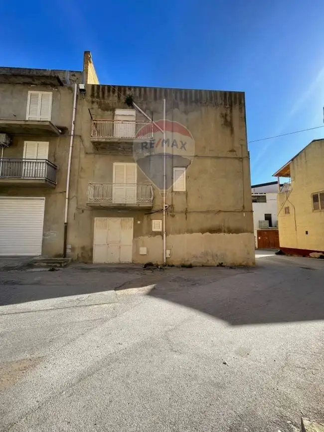 Casa indipendente in vendita a Favara