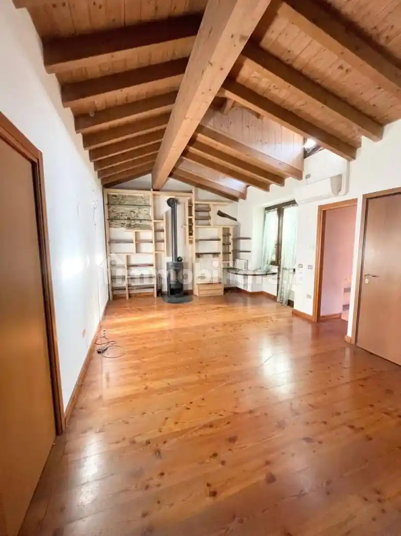 Appartamento in vendita a Nave