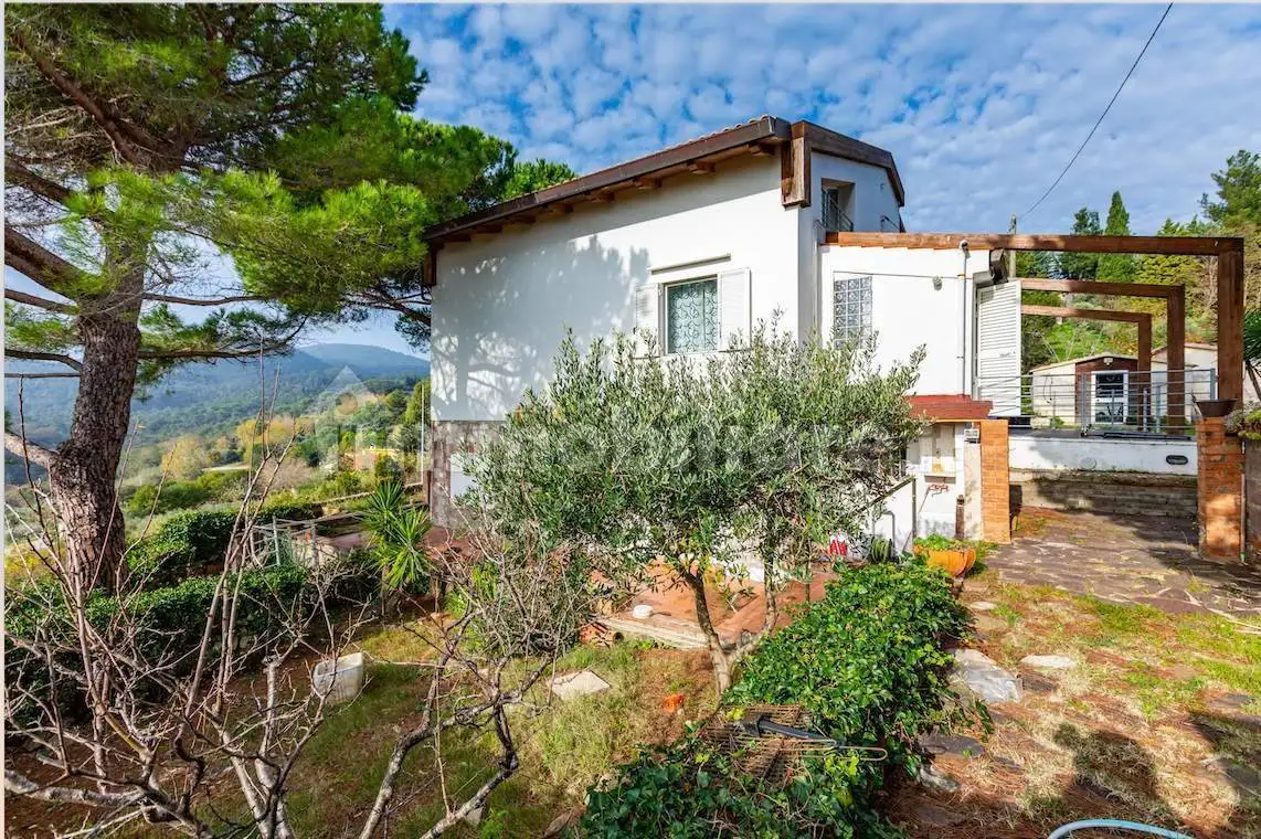 Villa in vendita a Livorno