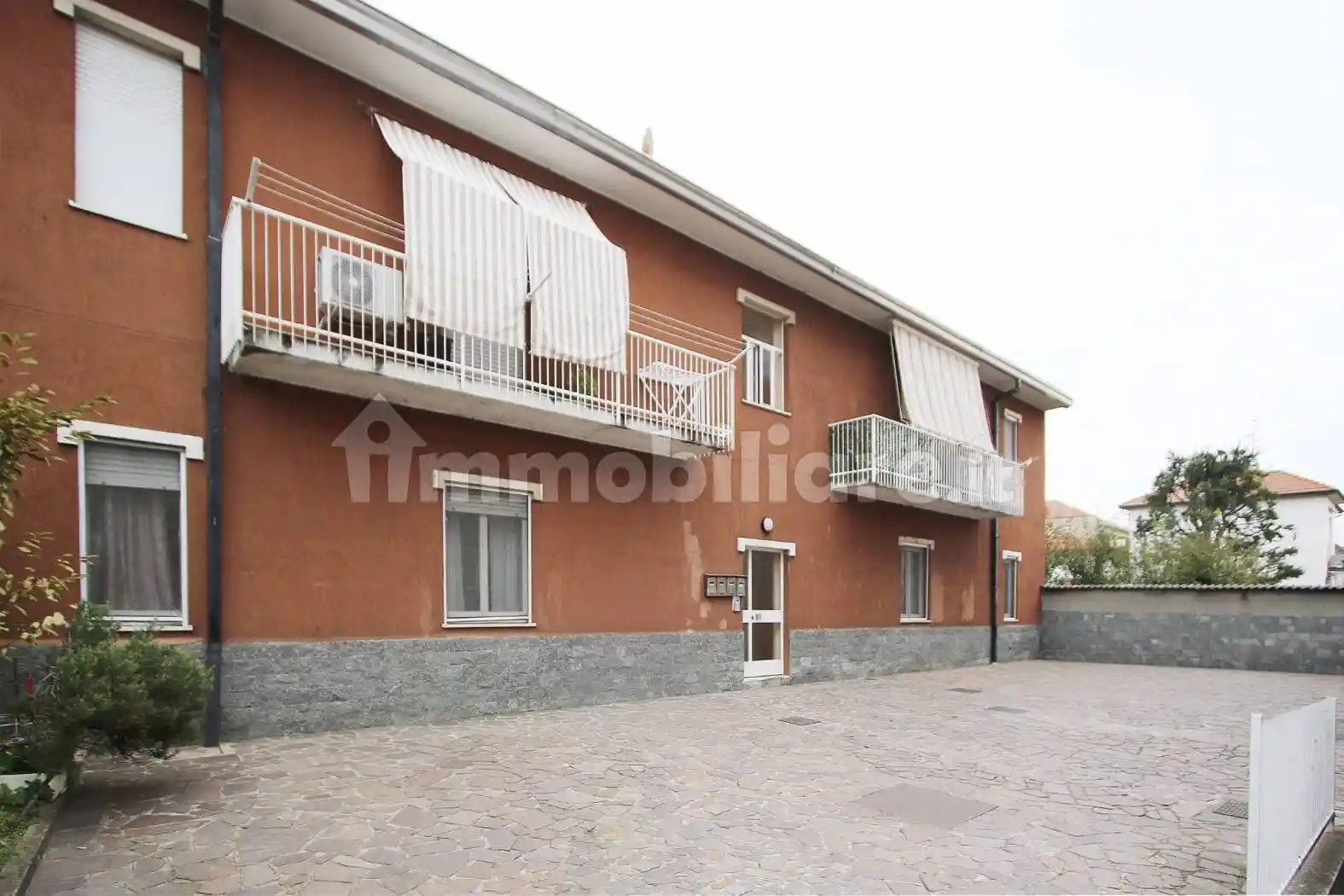 Appartamento in vendita a Buscate