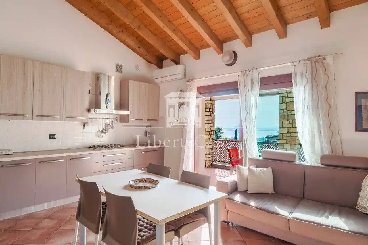 Appartamento in vendita a Toscolano-Maderno