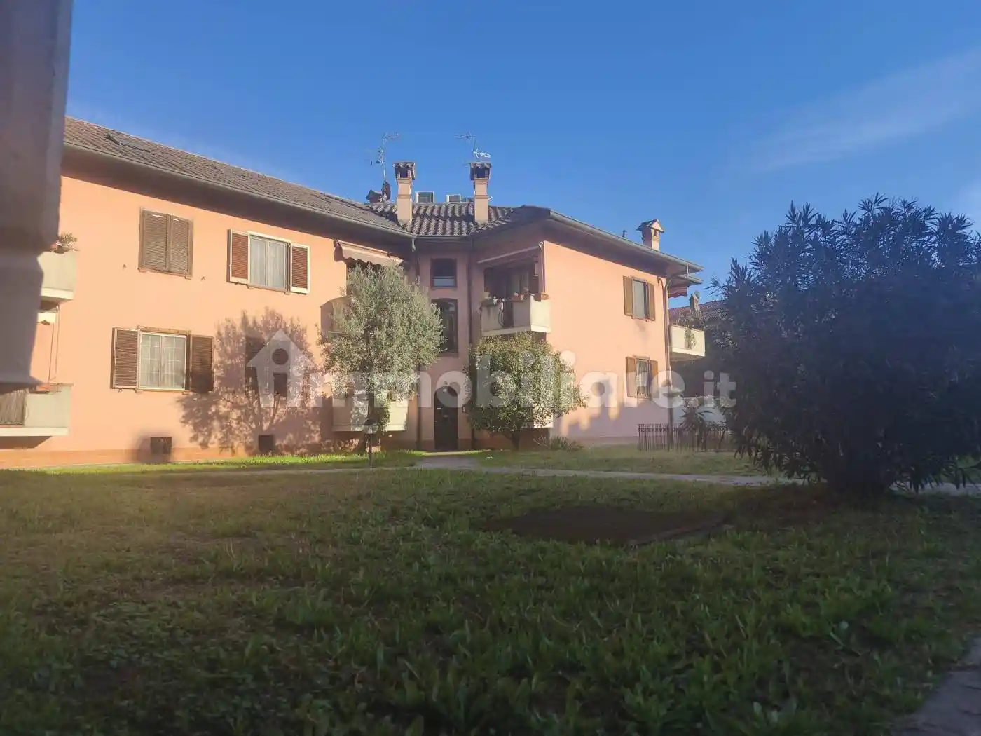 Appartamento in vendita a Pessano con Bornago