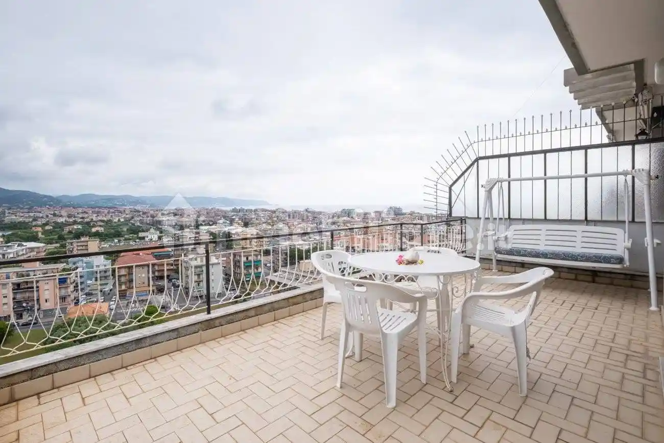 Appartamento in vendita a Borghetto Santo Spirito