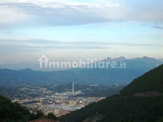 Casa indipendente in vendita a La Spezia