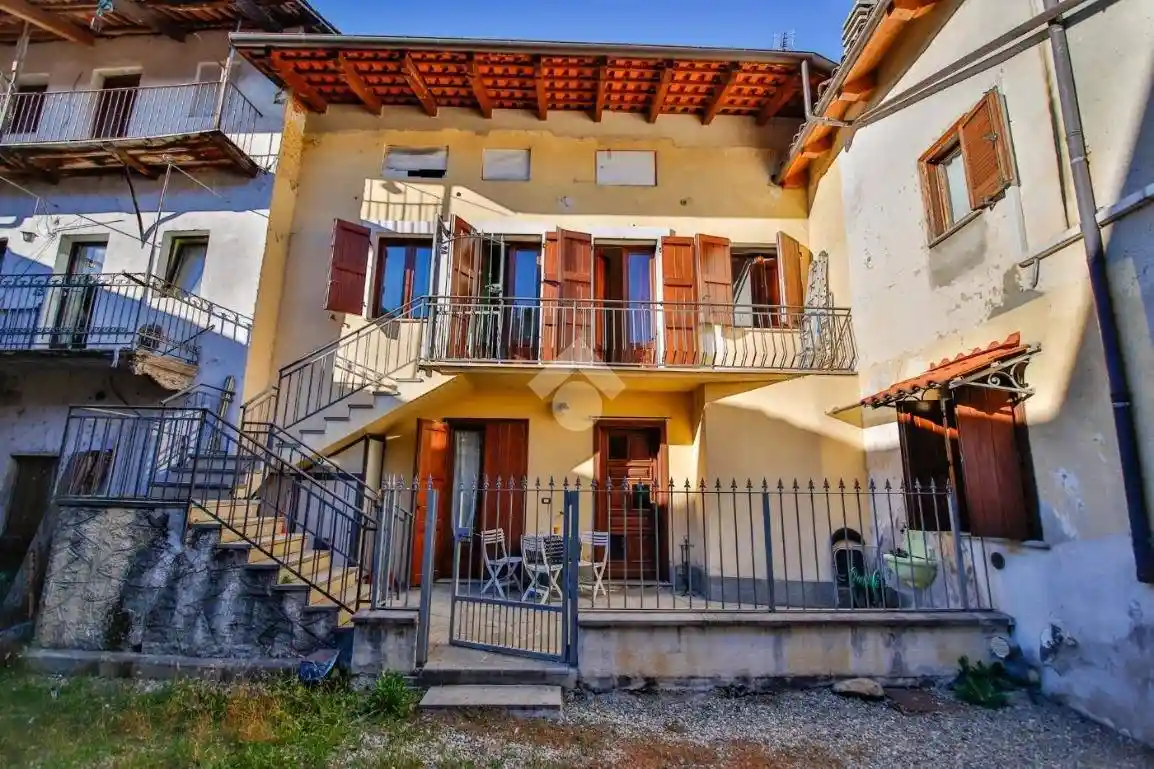 Casa indipendente in vendita a Rivarolo Canavese
