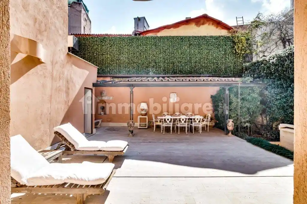 Casa indipendente in affitto a Roma