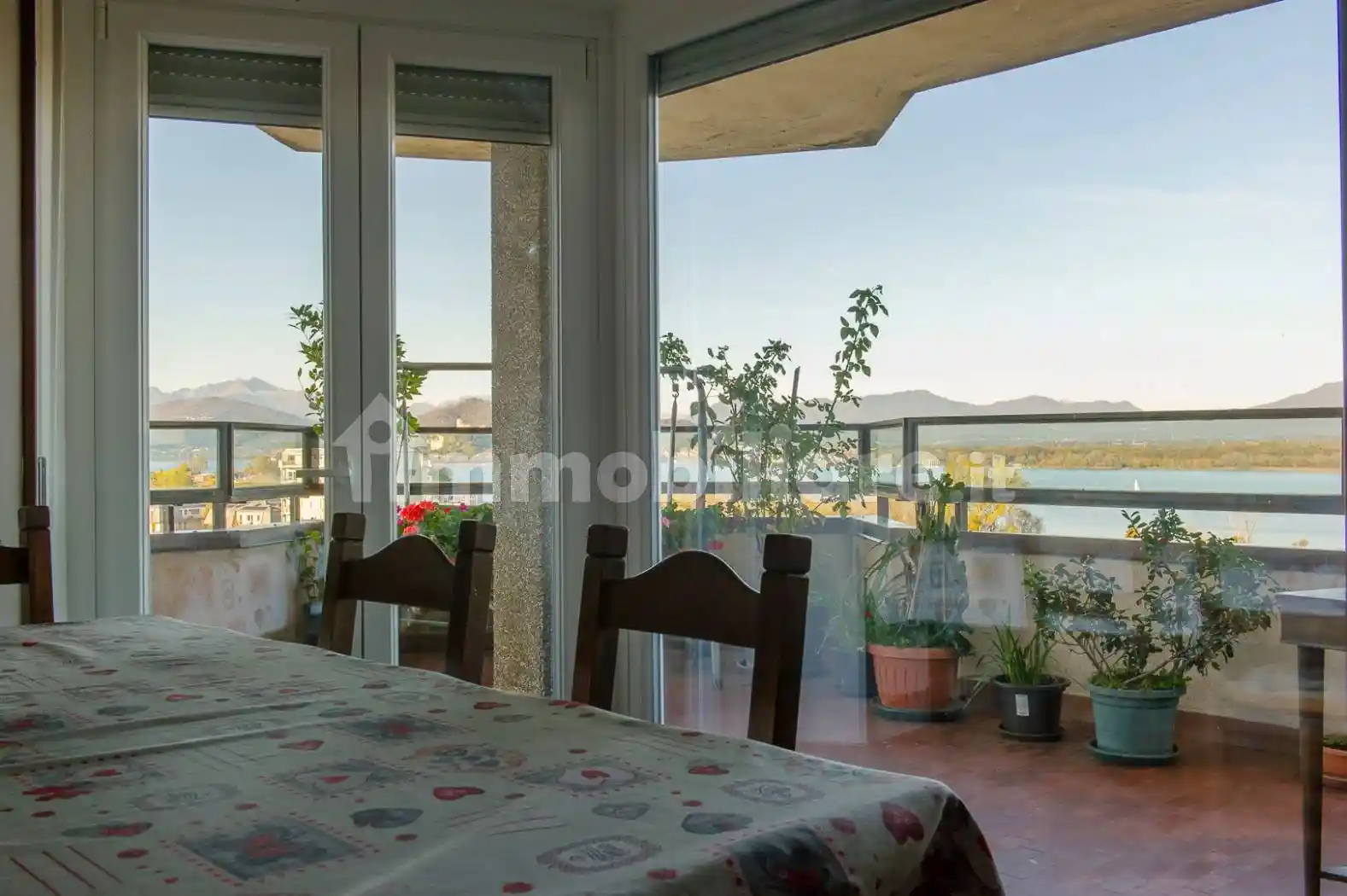 Attico corso Camillo Benso di Cavour 42, Dormelletto - foto 2