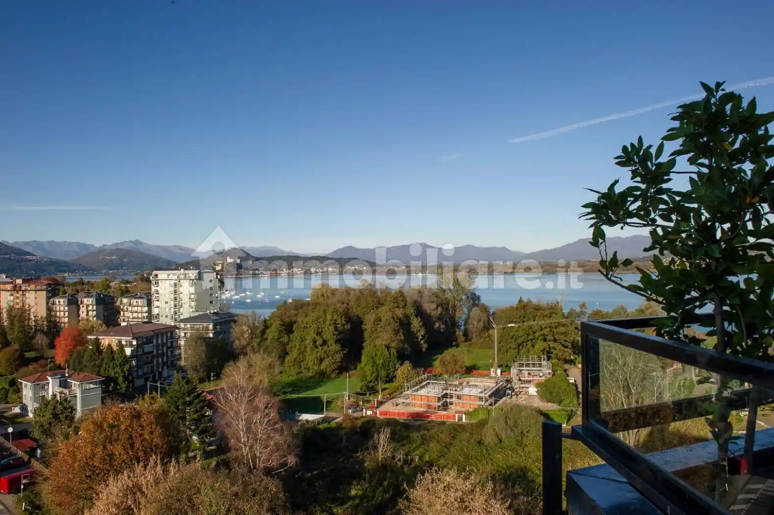 Attico corso Camillo Benso di Cavour 42, Dormelletto - foto 3