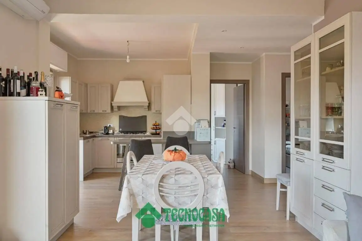 Quadrilocale via Romana 51, Ceparana Carpena, Bolano - foto 4