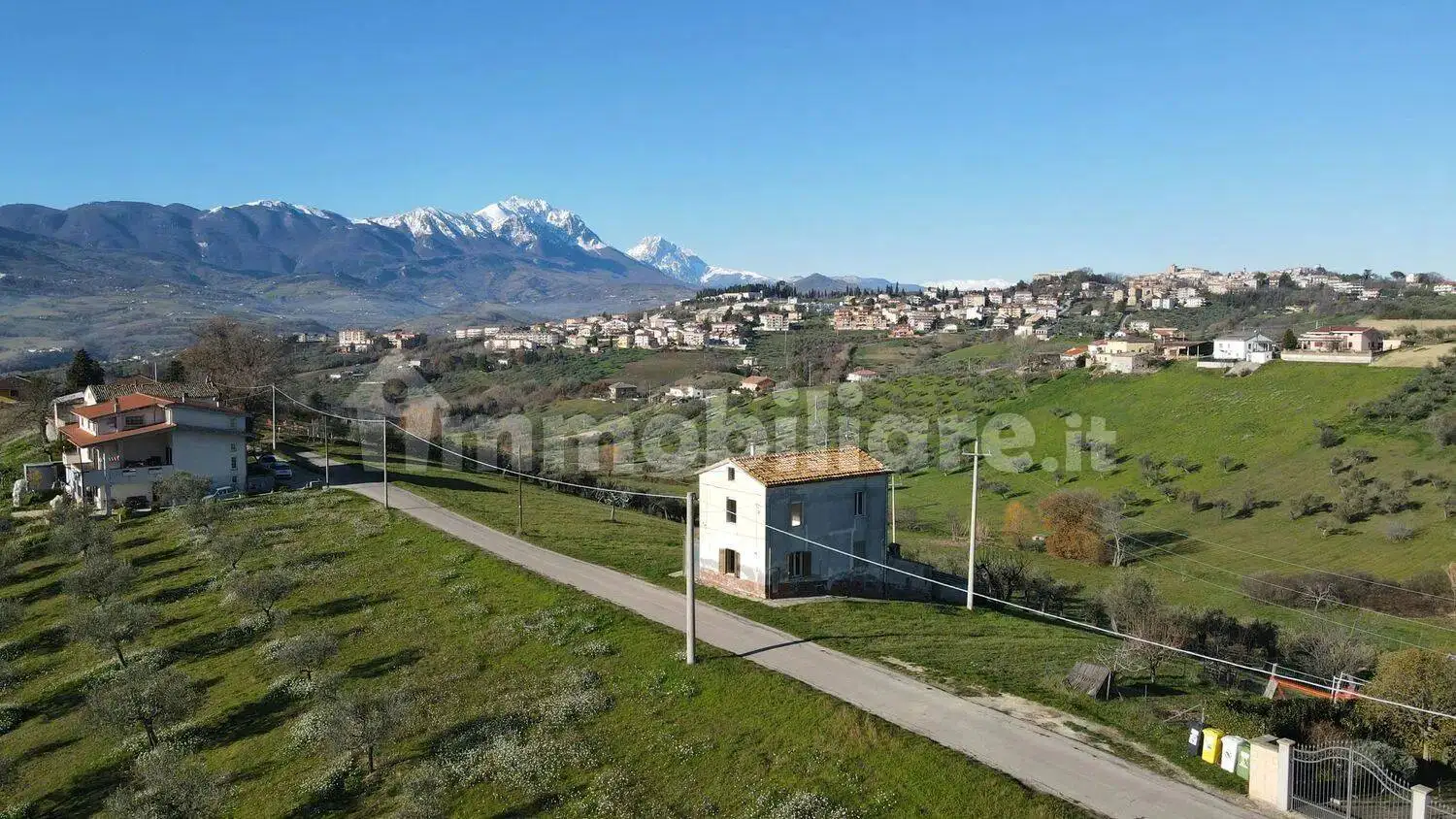 Rustico - Casale in vendita a Penne